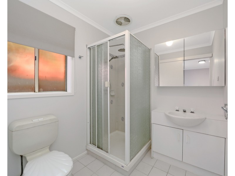 96 Waradgery Drive, Rowville VIC 3178