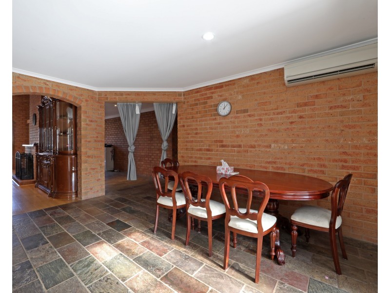 16 Bianca Court, Rowville VIC 3178