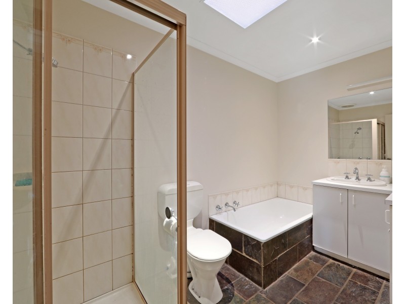 16 Bianca Court, Rowville VIC 3178