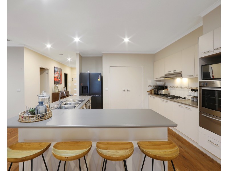 7 Sigvard Boulevard, Hallam VIC 3803