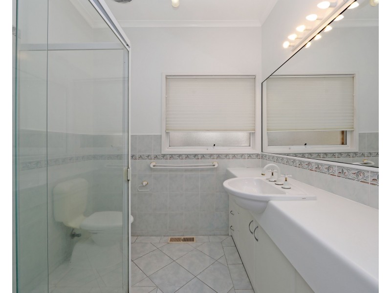 60 Simon Avenue, Rowville VIC 3178