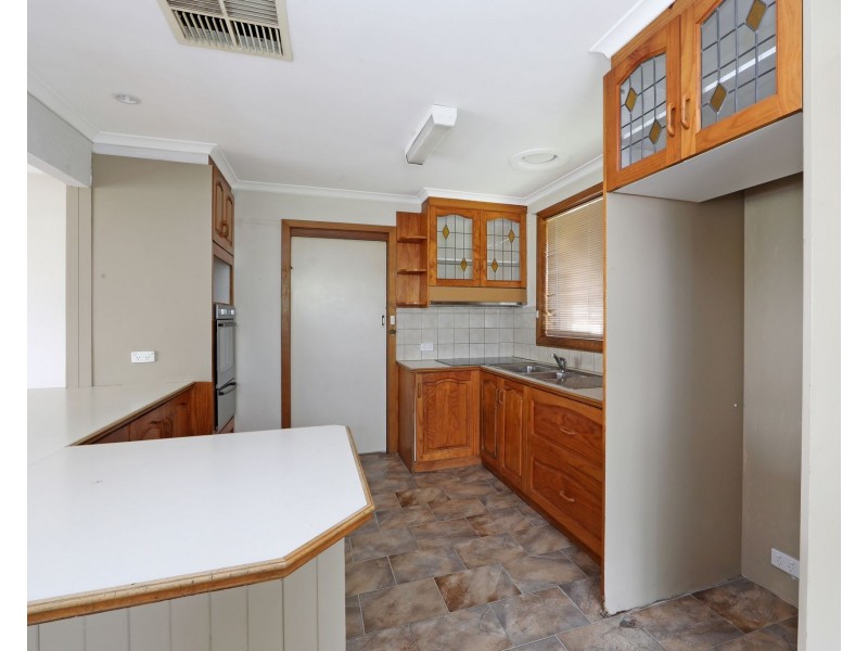18 Carrara Rd, Rowville VIC 3178