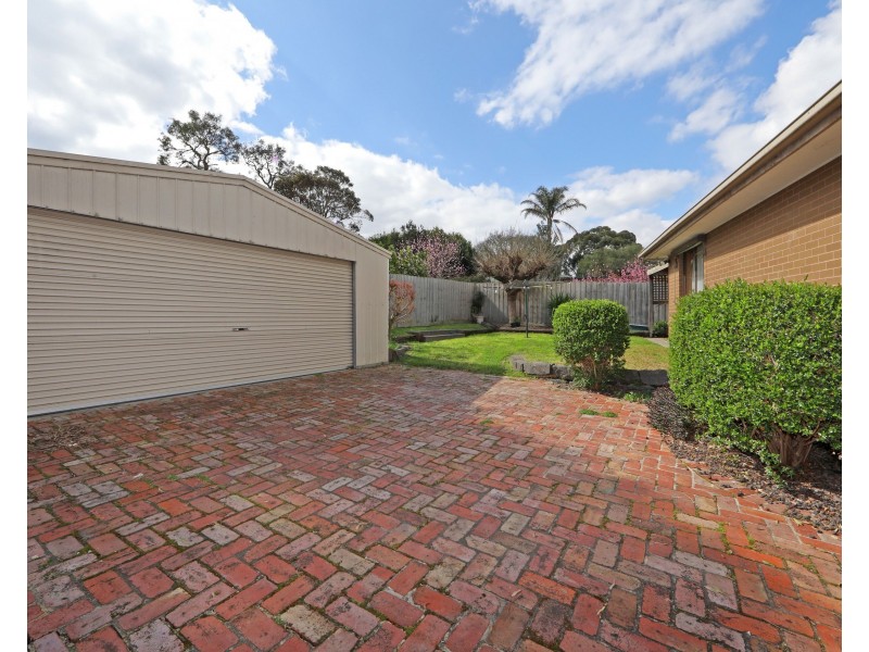 18 Carrara Rd, Rowville VIC 3178