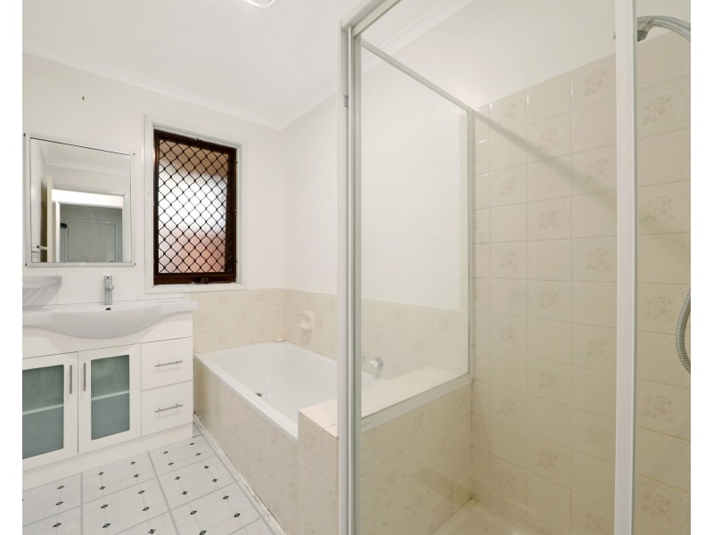 50 Spruce Drive, Rowville VIC 3178