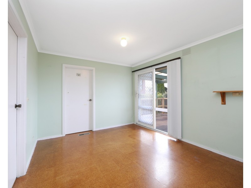 7 Goldsmith  Close, Endeavour Hills VIC 3802