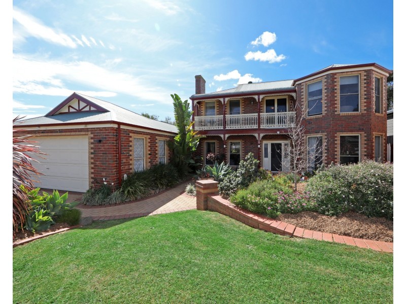 15 Crest Court, The Basin VIC 3154