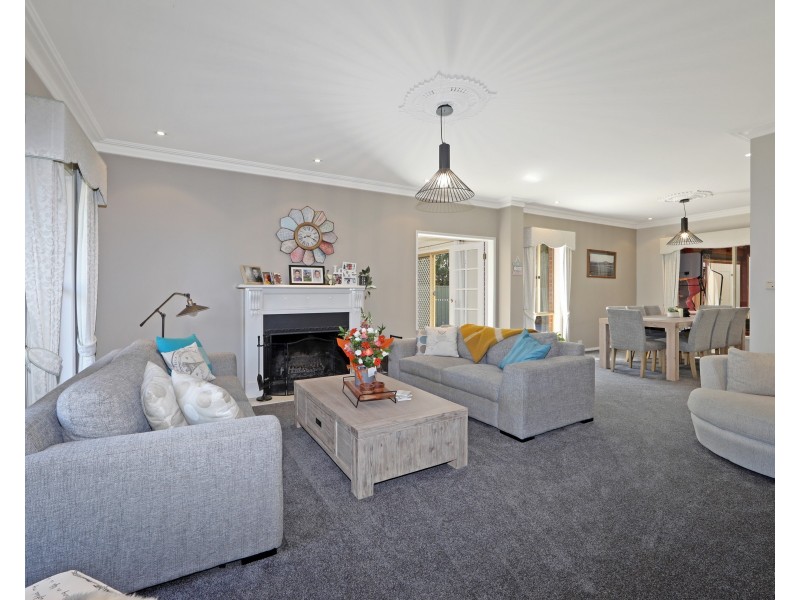 15 Crest Court, The Basin VIC 3154