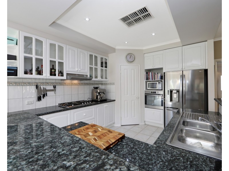 15 Crest Court, The Basin VIC 3154