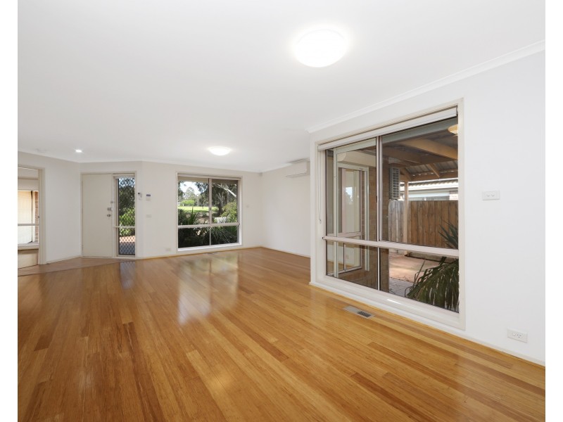 129 Kellbourne Drive, Rowville VIC 3178