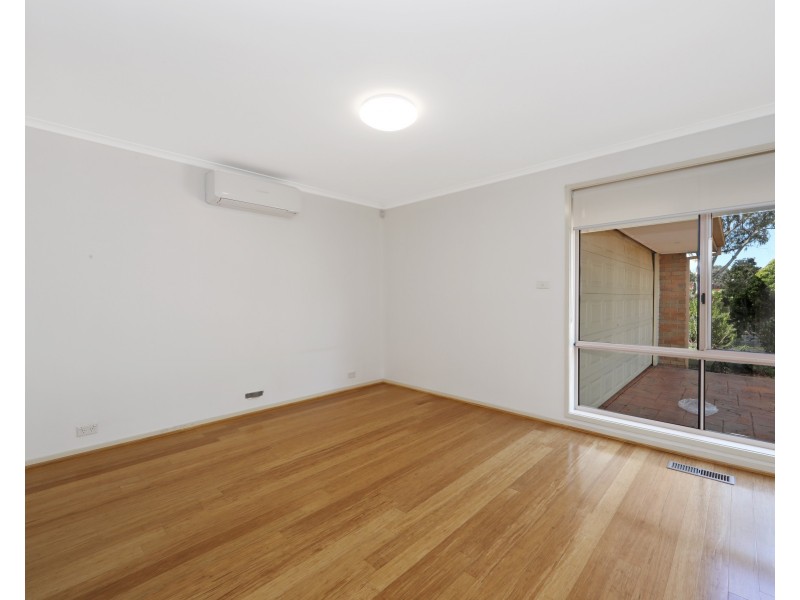 129 Kellbourne Drive, Rowville VIC 3178