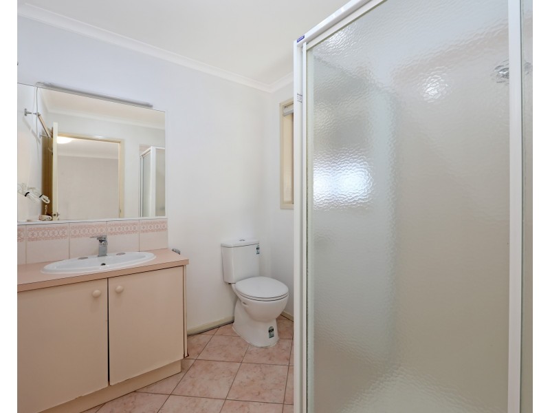 129 Kellbourne Drive, Rowville VIC 3178
