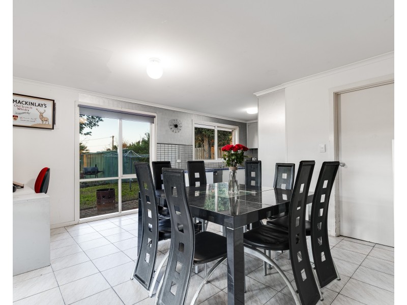 42 Lakeview Avenue, Rowville VIC 3178
