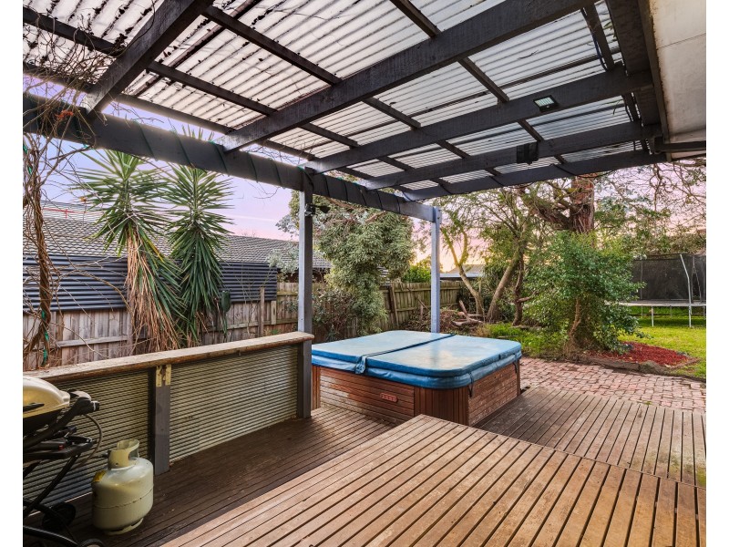 42 Lakeview Avenue, Rowville VIC 3178