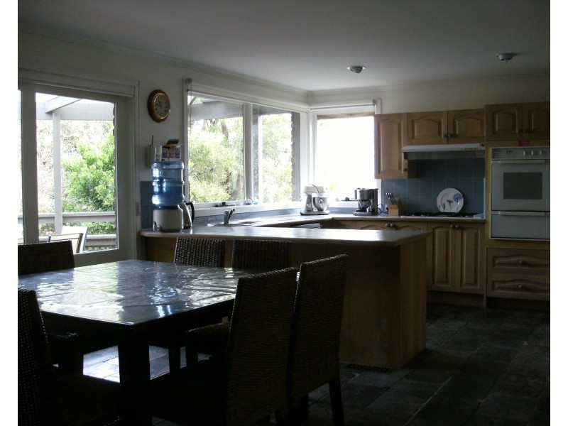 11 Ormonde Road, Ferntree Gully VIC 3156