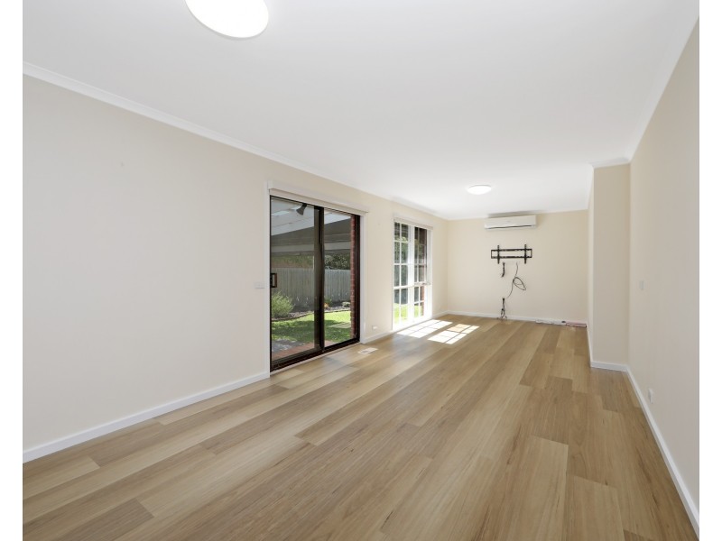 43 Crusoe Drive, Lysterfield VIC 3156