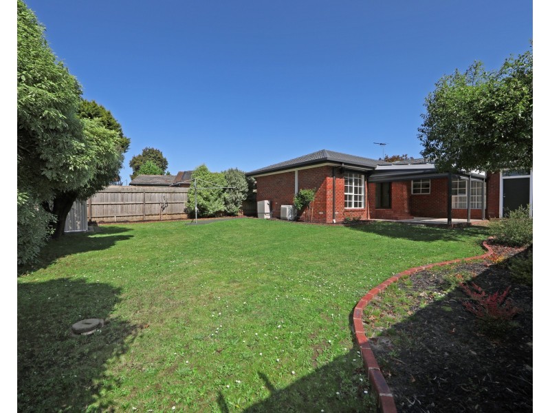43 Crusoe Drive, Lysterfield VIC 3156