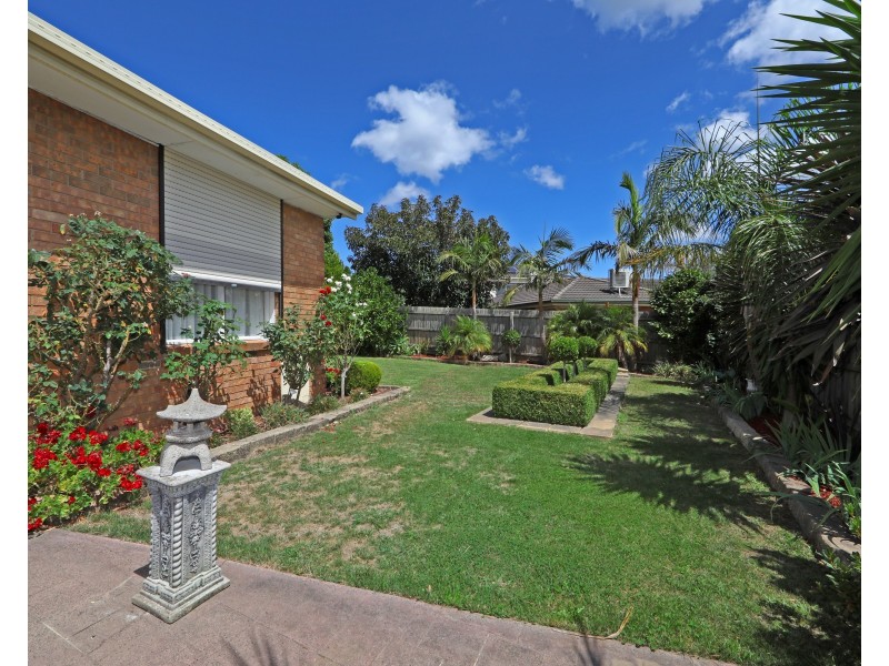 11 Affleck Way, Rowville VIC 3178