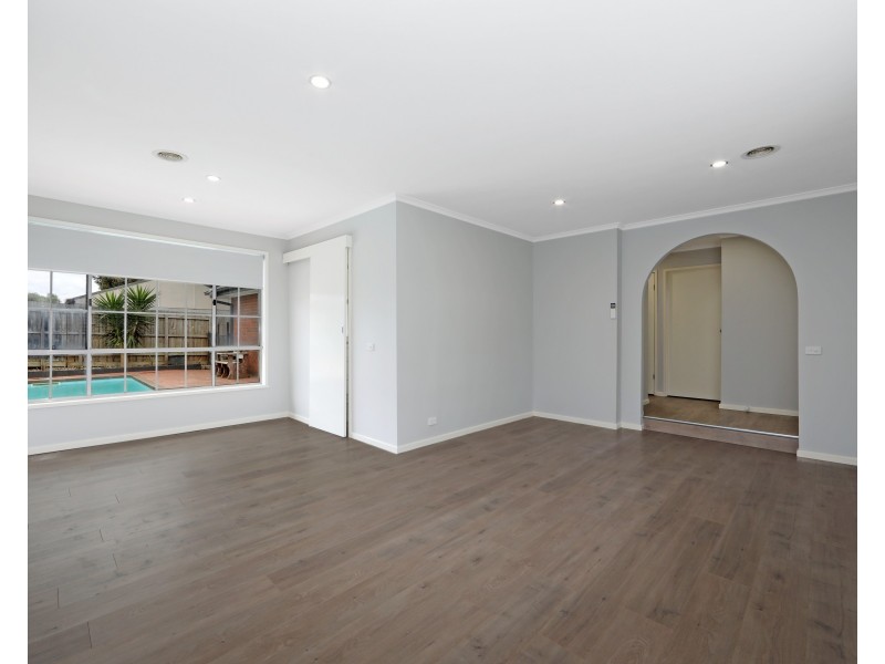 14 Prior Court, Rowville VIC 3178