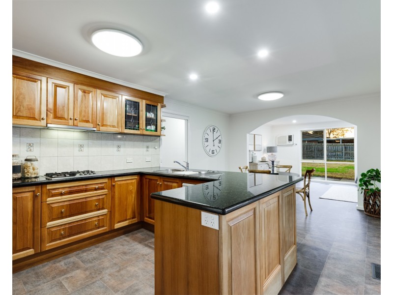 14 Murray Crescent, Rowville VIC 3178