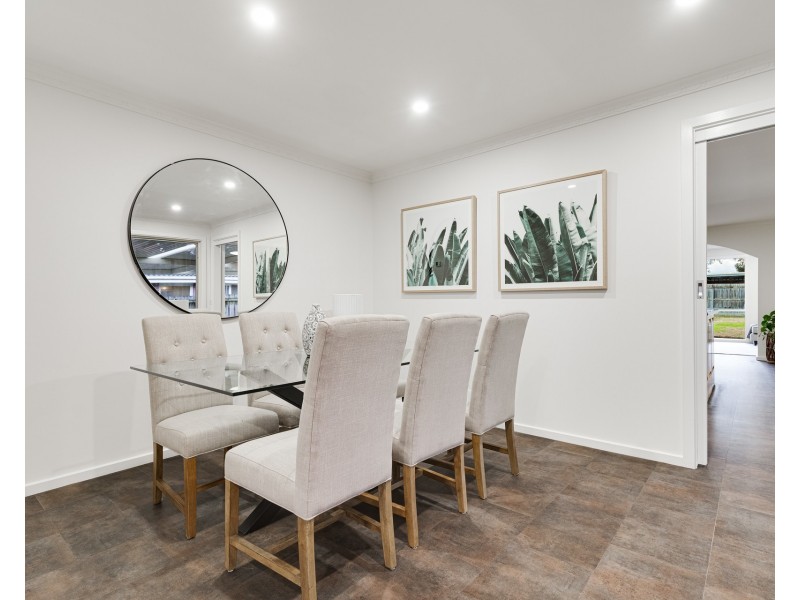 14 Murray Crescent, Rowville VIC 3178