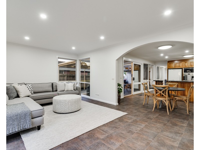 14 Murray Crescent, Rowville VIC 3178