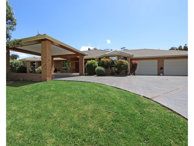 29 Parkside Boulevard, Lysterfield South VIC 3156