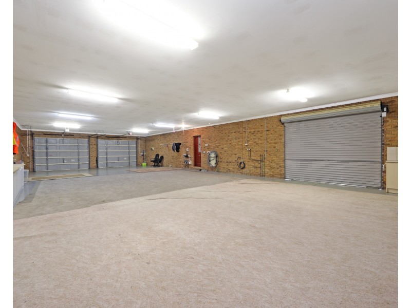 29 Parkside Boulevard, Lysterfield South VIC 3156