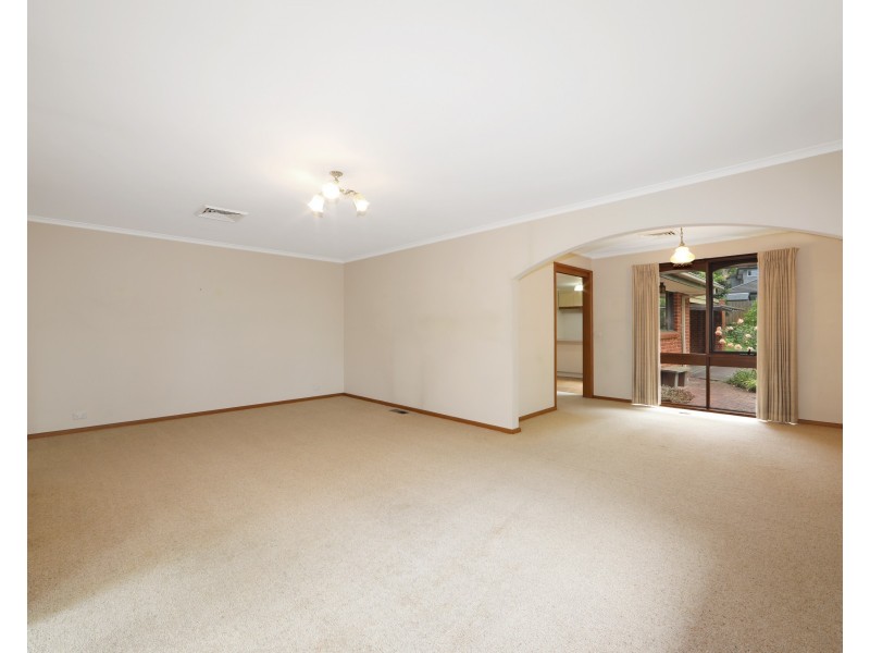 9 Alan Street, Blackburn South VIC 3130