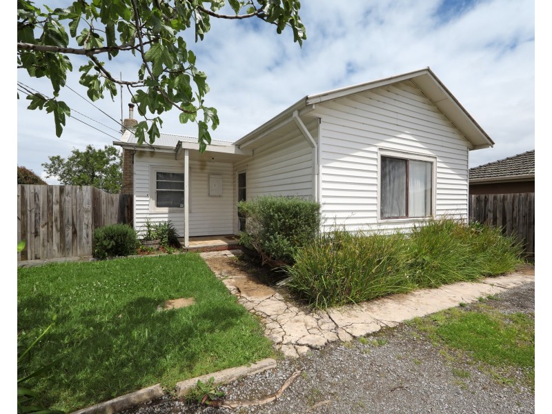 17 Allora  Avenue, Ferntree Gully VIC 3156