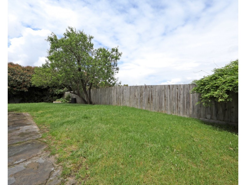 17 Allora  Avenue, Ferntree Gully VIC 3156