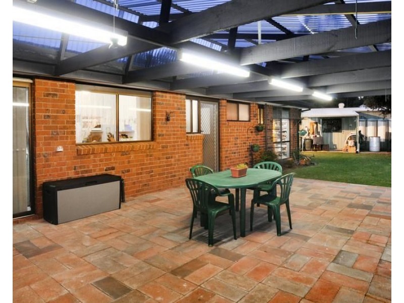 1 Bellfield Drive, Lysterfield VIC 3156