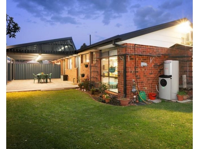 1 Bellfield Drive, Lysterfield VIC 3156