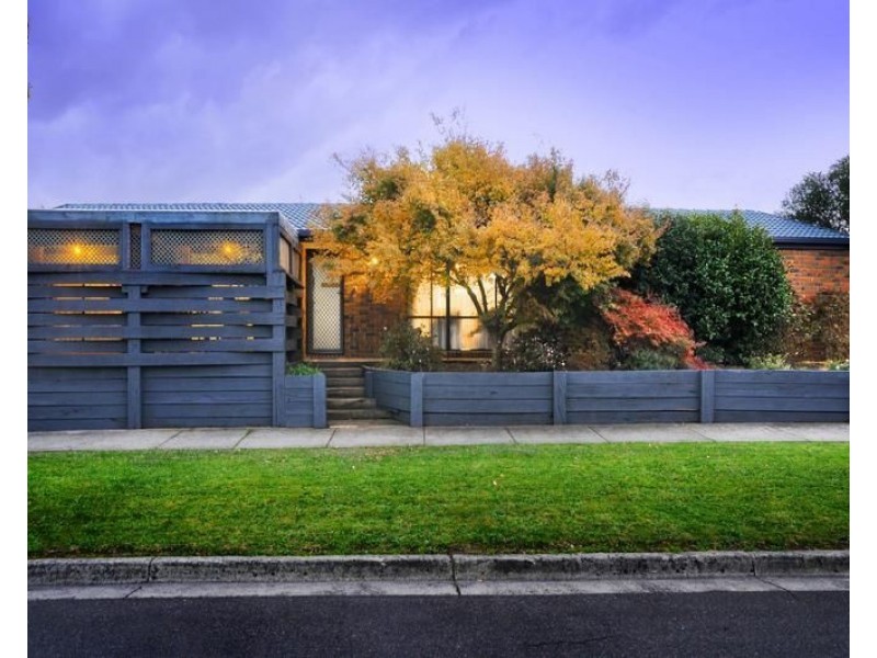 1 Bellfield Drive, Lysterfield VIC 3156