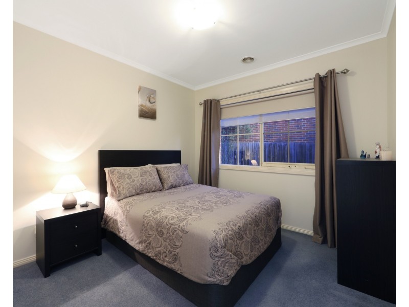 1/8 Stamford Crescent, Rowville VIC 3178