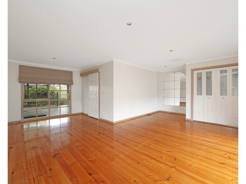 13 Crusoe Drive, Lysterfield VIC 3156