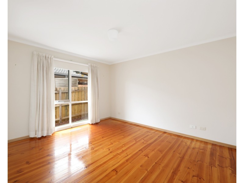 13 Crusoe Drive, Lysterfield VIC 3156