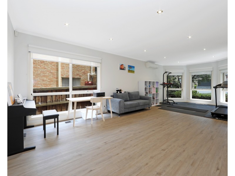 206 Karoo Road, Rowville VIC 3178