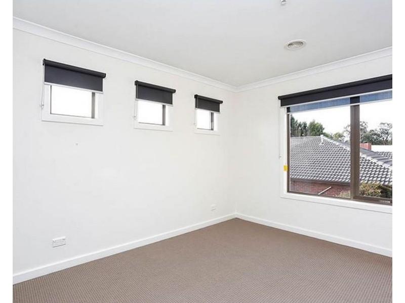 1 Prior Court, Rowville VIC 3178