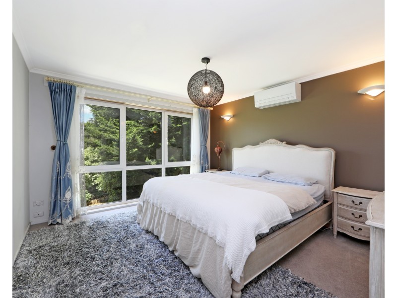 10 Hollyview Court, Rowville VIC 3178