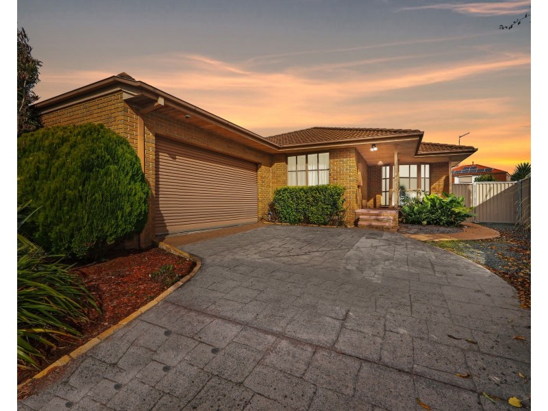 4  Jindabyne Court, Lysterfield VIC 3156