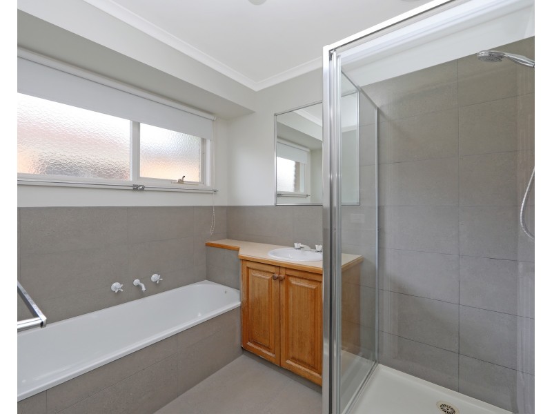 4  Jindabyne Court, Lysterfield VIC 3156