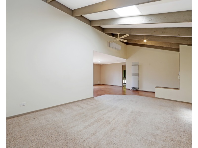 4 Meaghan Court, Rowville VIC 3178