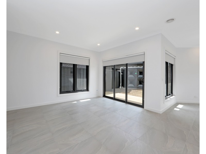 3 Balladonia Road, Rowville VIC 3178