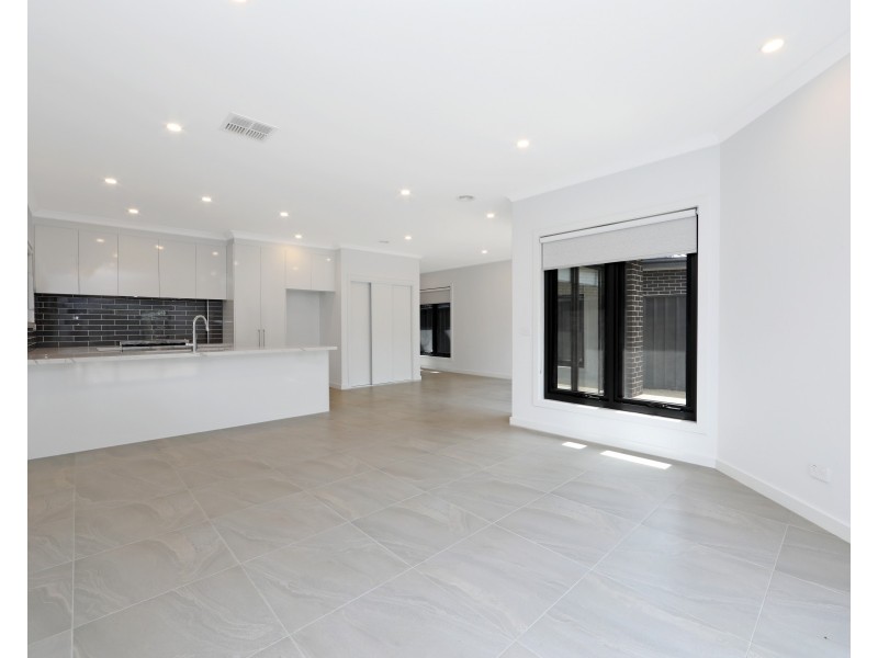 3 Balladonia Road, Rowville VIC 3178