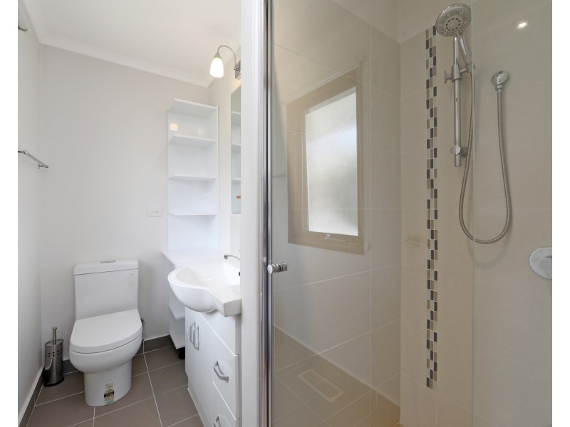 8 Bridgewater Way, Rowville VIC 3178