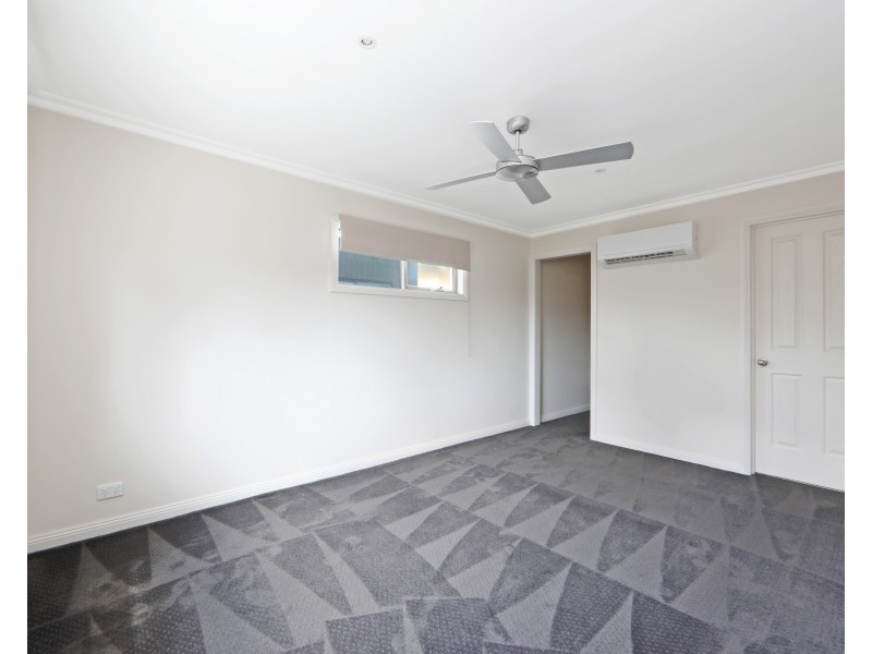 2/41 Deschamp Crescent, Rowville VIC 3178