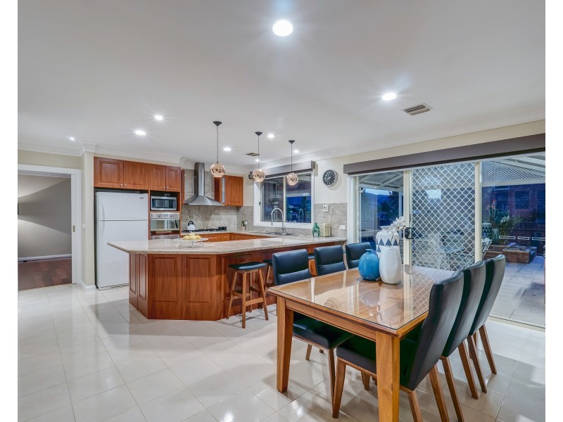 42 Grange Drive, Lysterfield VIC 3156