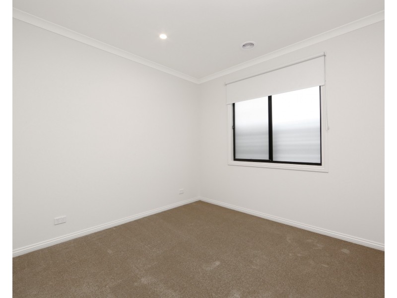 2/21 Stamford Crescent, Rowville VIC 3178