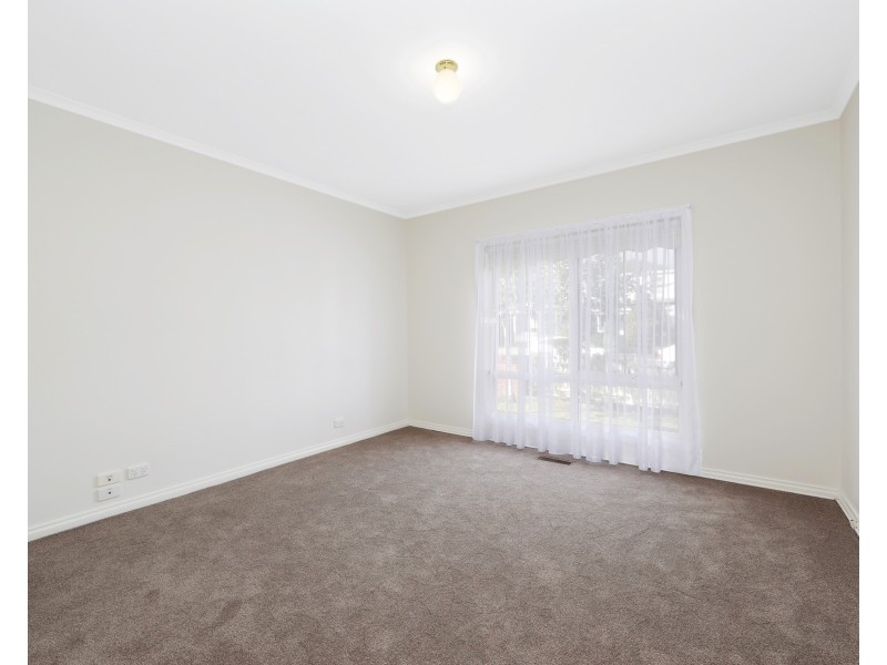 2/3 Fonteyn Drive, Wantirna South VIC 3152