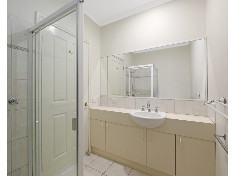 2/3 Fonteyn Drive, Wantirna South VIC 3152